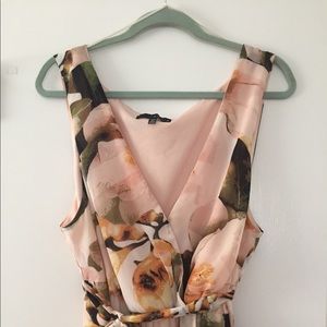 Blush/ Floral Maxi High/Low Dress Size: 16W